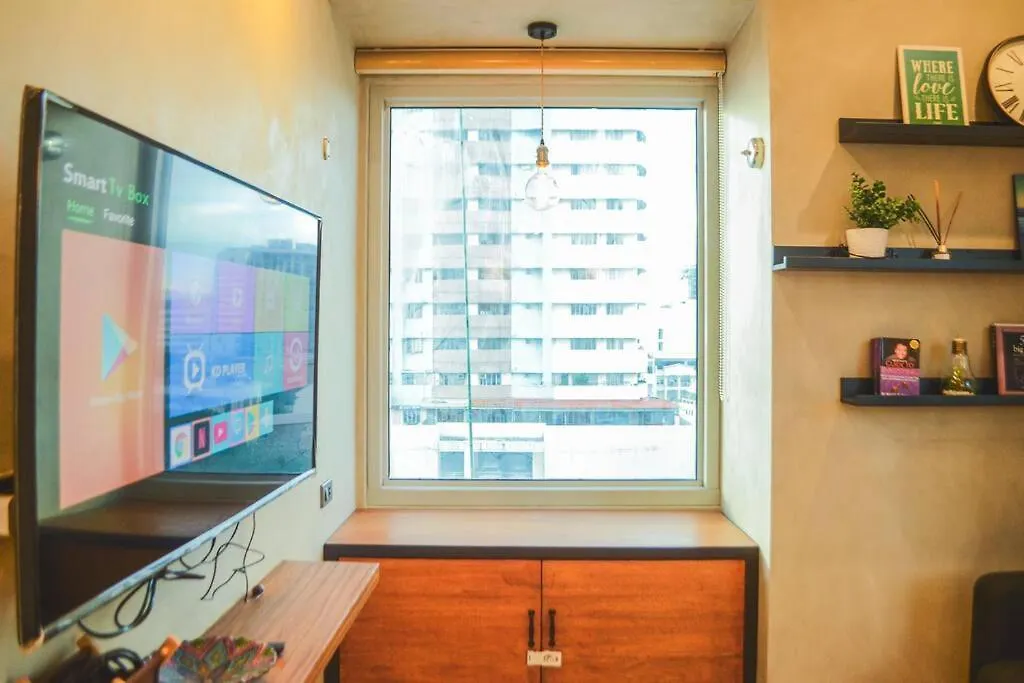 Stylish 1Br Near Us Embassy & Luneta With Pool & Gym Manila