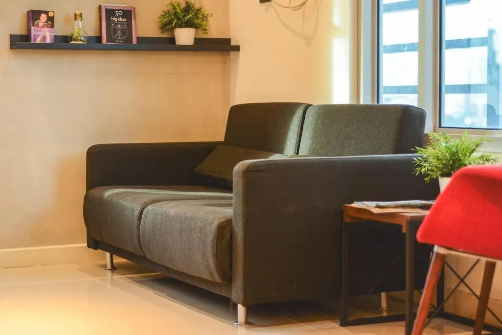 Stylish 1Br Near Us Embassy & Luneta With Pool & Gym Manila